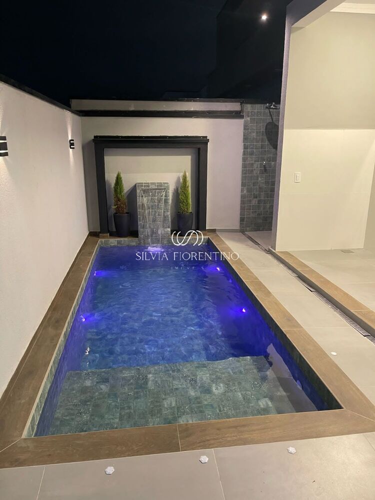 Casa à venda com 3 quartos, 253m² - Foto 7