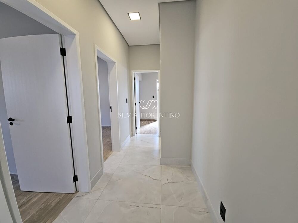 Casa à venda com 3 quartos, 300m² - Foto 6