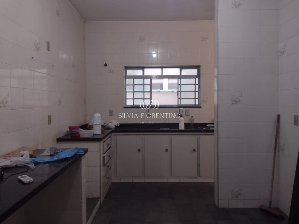 Casa, 3 quartos, 250 m² - Foto 3