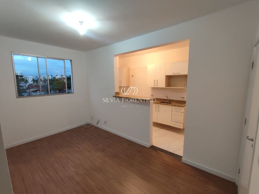 Apartamento à venda com 2 quartos, 45m² - Foto 2