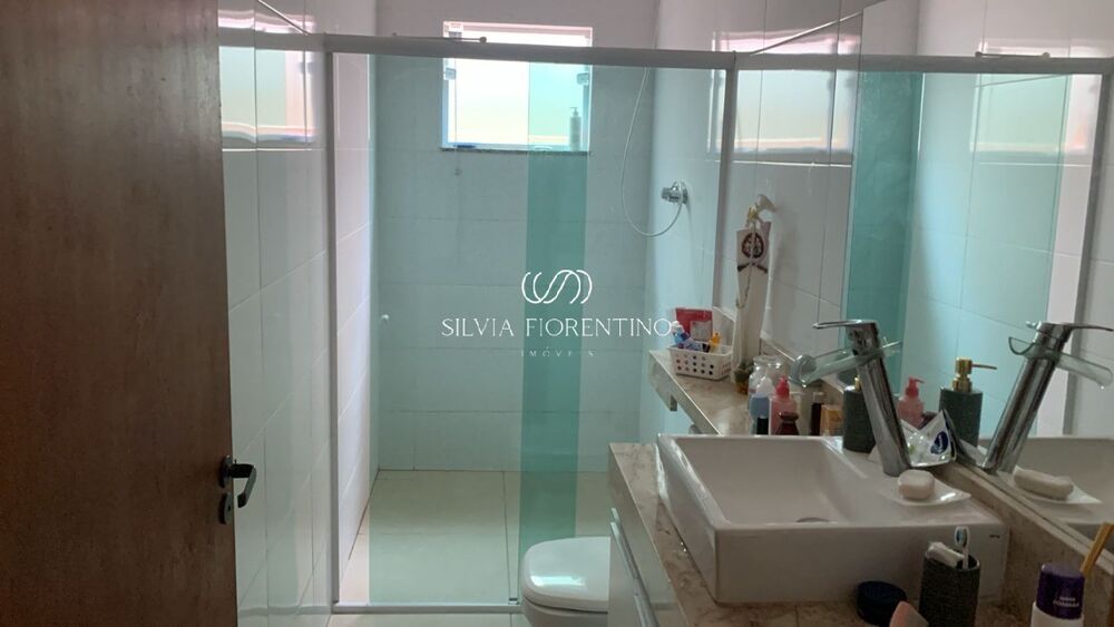 Casa à venda com 3 quartos, 250m² - Foto 3