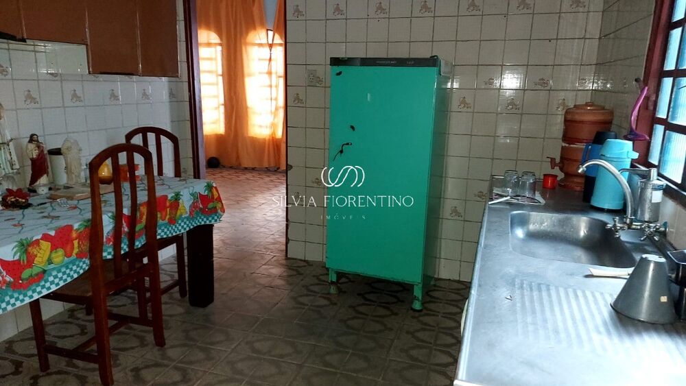 Casa, 3 quartos, 250 m² - Foto 4