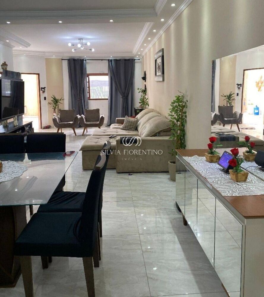 Casa, 4 quartos, 175 m² - Foto 2