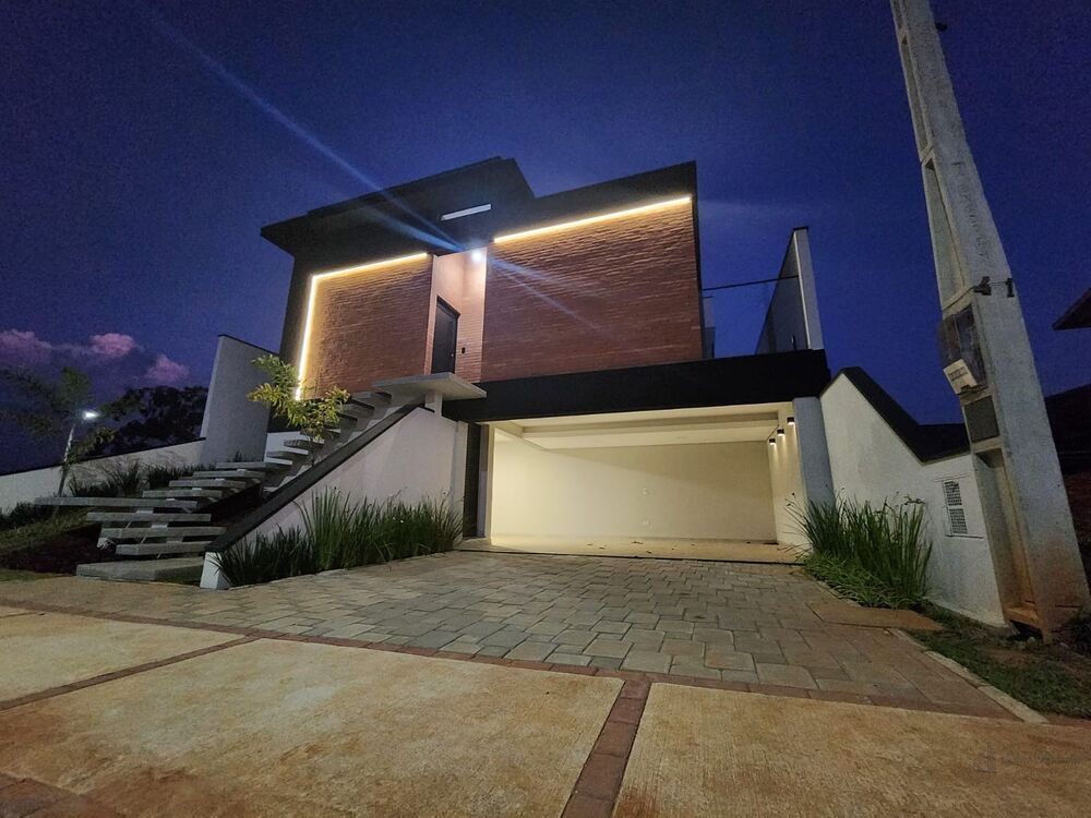 Casa, 3 quartos, 307 m² - Foto 1