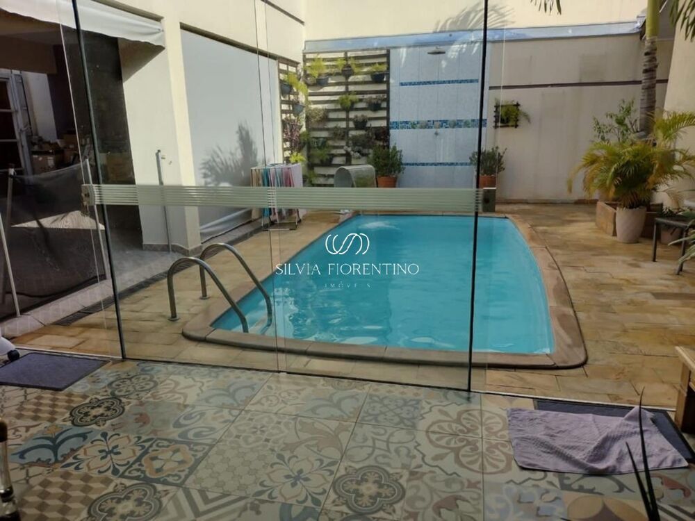 Casa, 4 quartos, 180 m² - Foto 1