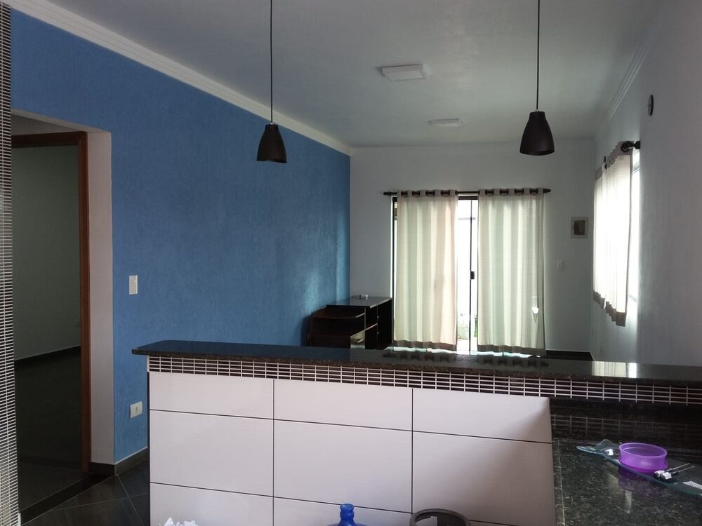 Casa à venda com 2 quartos, 250m² - Foto 2