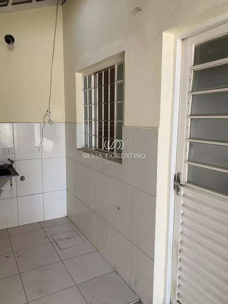 Casa à venda com 2 quartos, 125m² - Foto 3