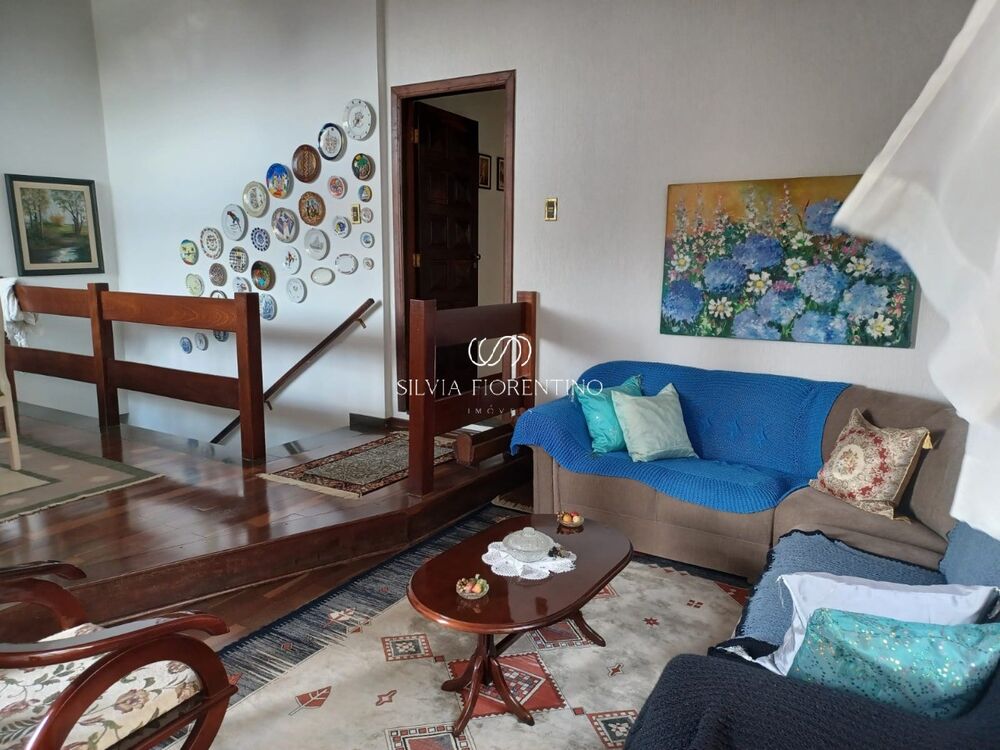Casa, 3 quartos, 374 m² - Foto 1