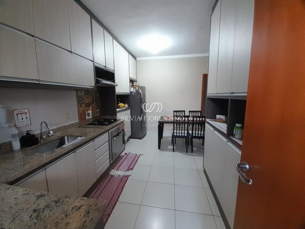 Casa, 3 quartos, 135 m² - Foto 1