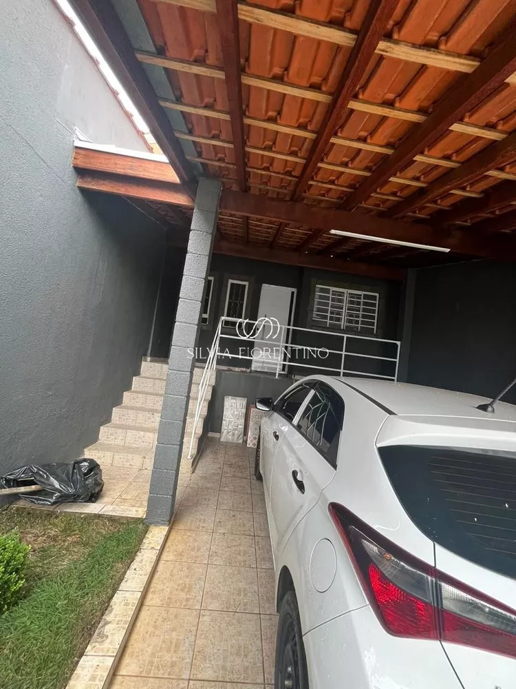 Casa à venda com 2 quartos, 130m² - Foto 2