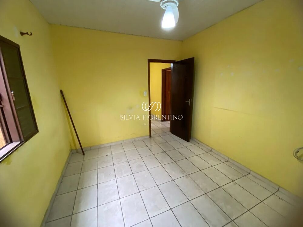 Casa à venda com 2 quartos, 250m² - Foto 6