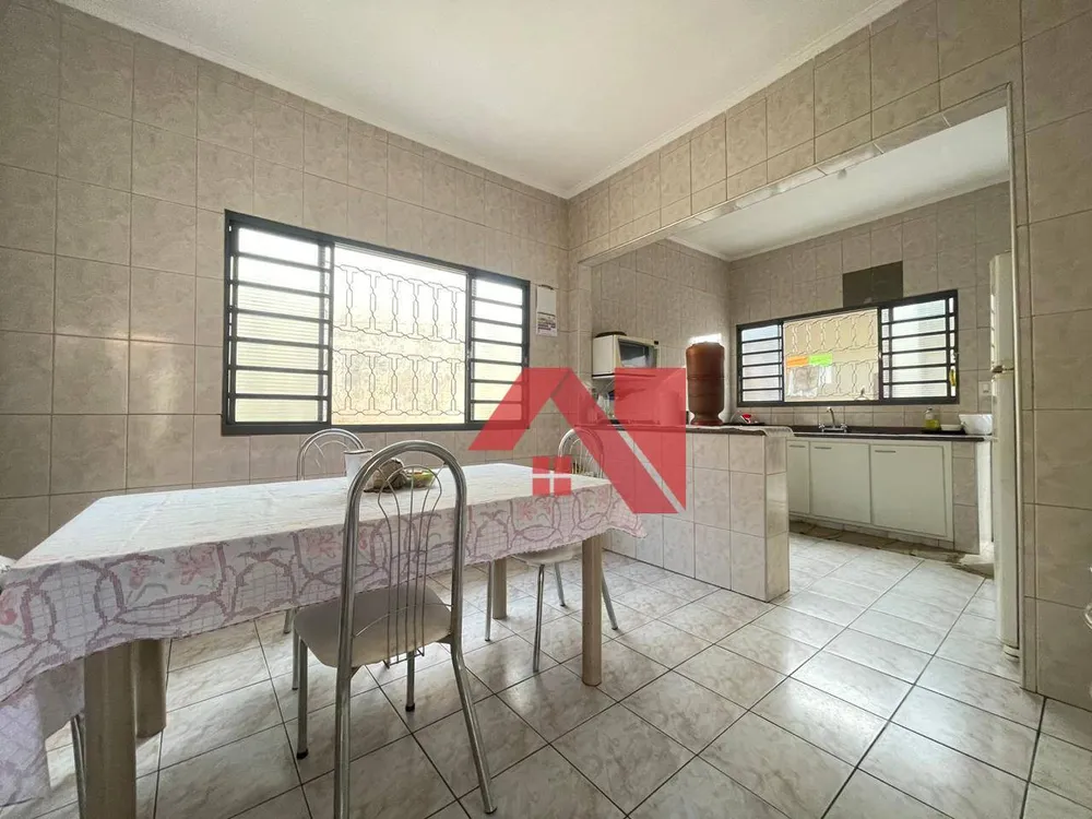 Casa, 4 quartos, 200 m² - Foto 11