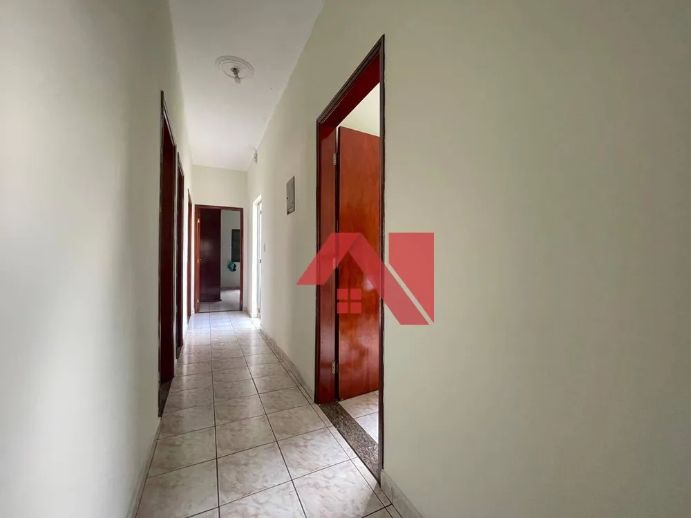 Casa, 4 quartos, 200 m² - Foto 1