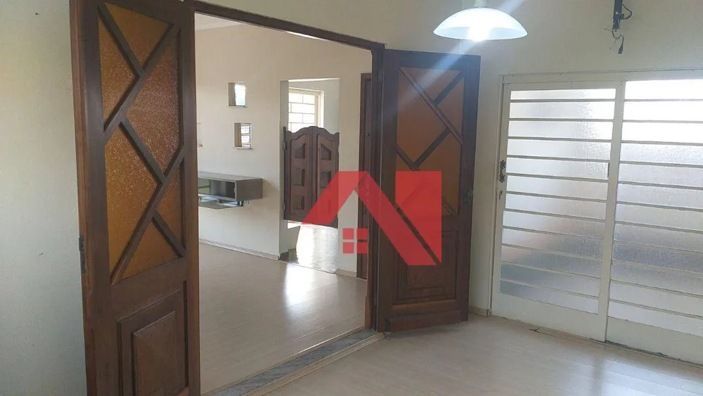 Casa, 3 quartos, 240 m² - Foto 2