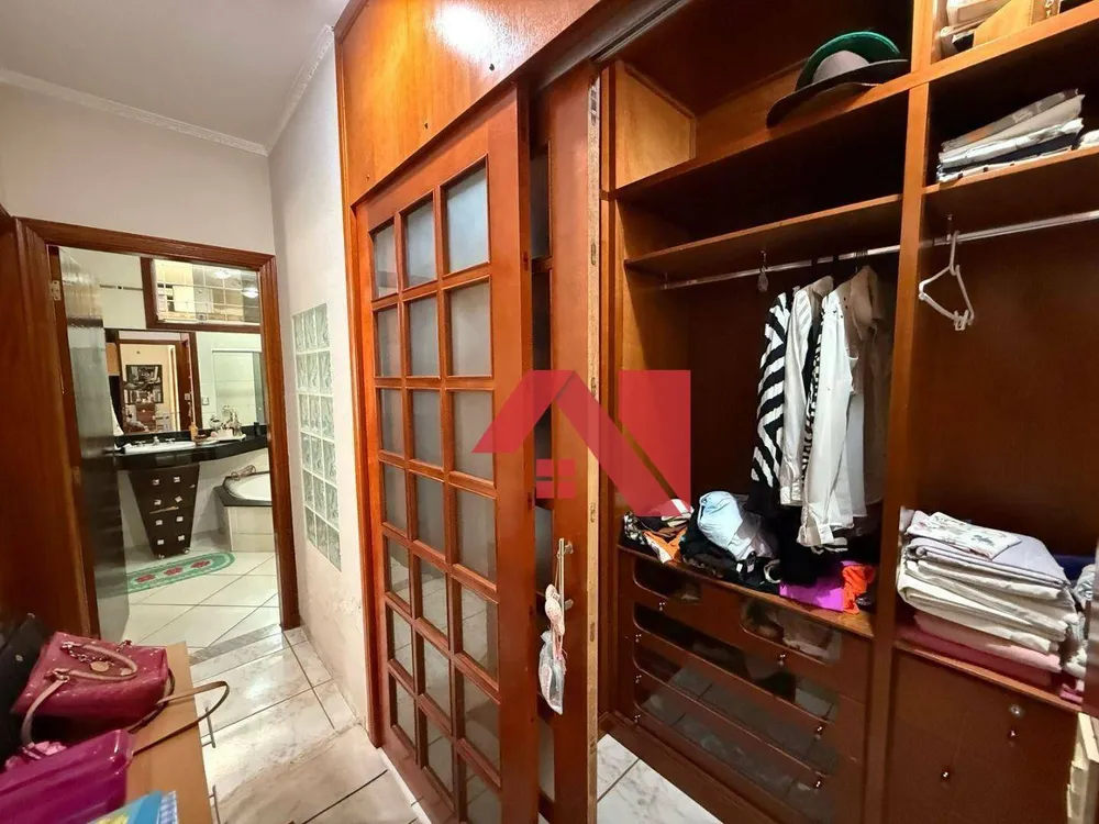 Casa, 3 quartos, 211 m² - Foto 8
