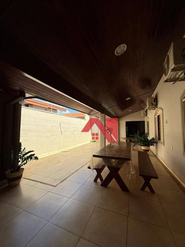 Casa, 3 quartos, 211 m² - Foto 11