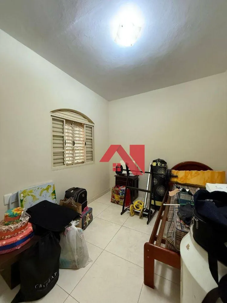 Casa, 3 quartos, 211 m² - Foto 6