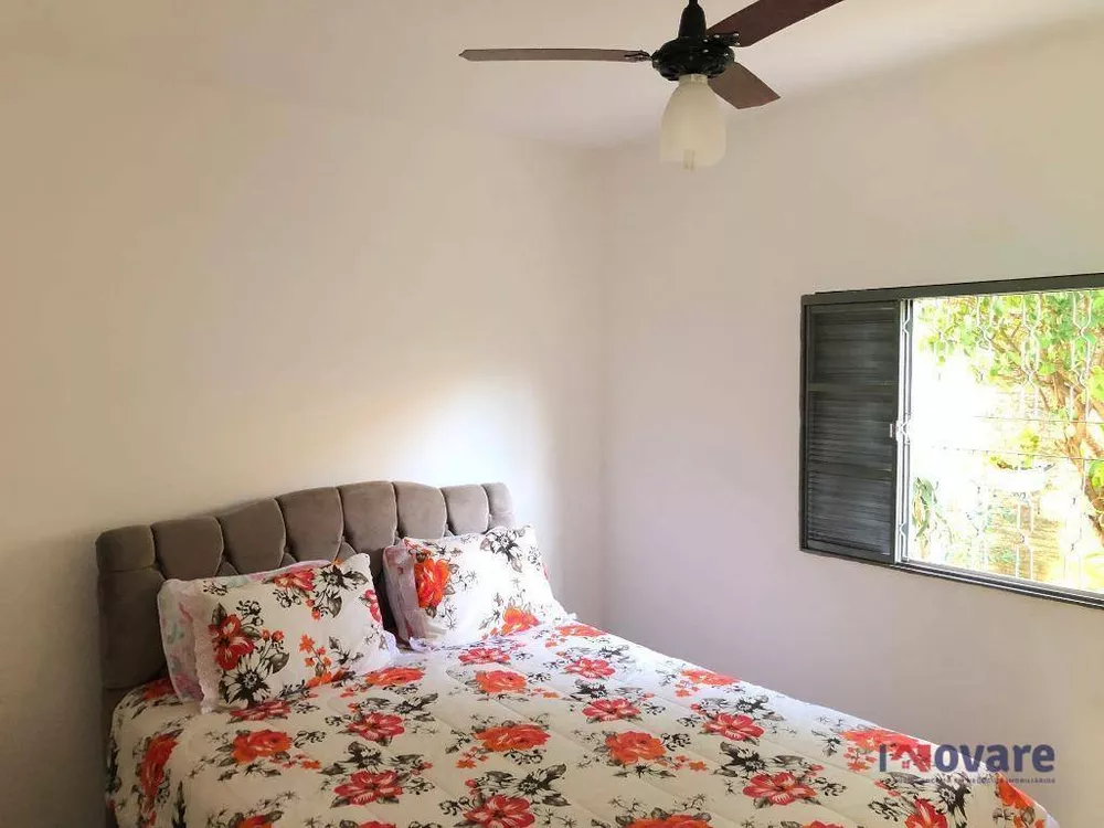 Casa à venda com 2 quartos, 130m² - Foto 2