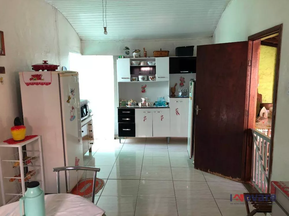 Casa à venda com 2 quartos, 130m² - Foto 1