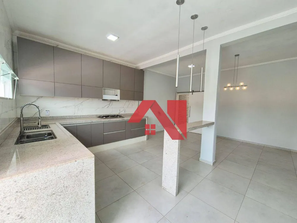 Casa, 3 quartos, 210 m² - Foto 6