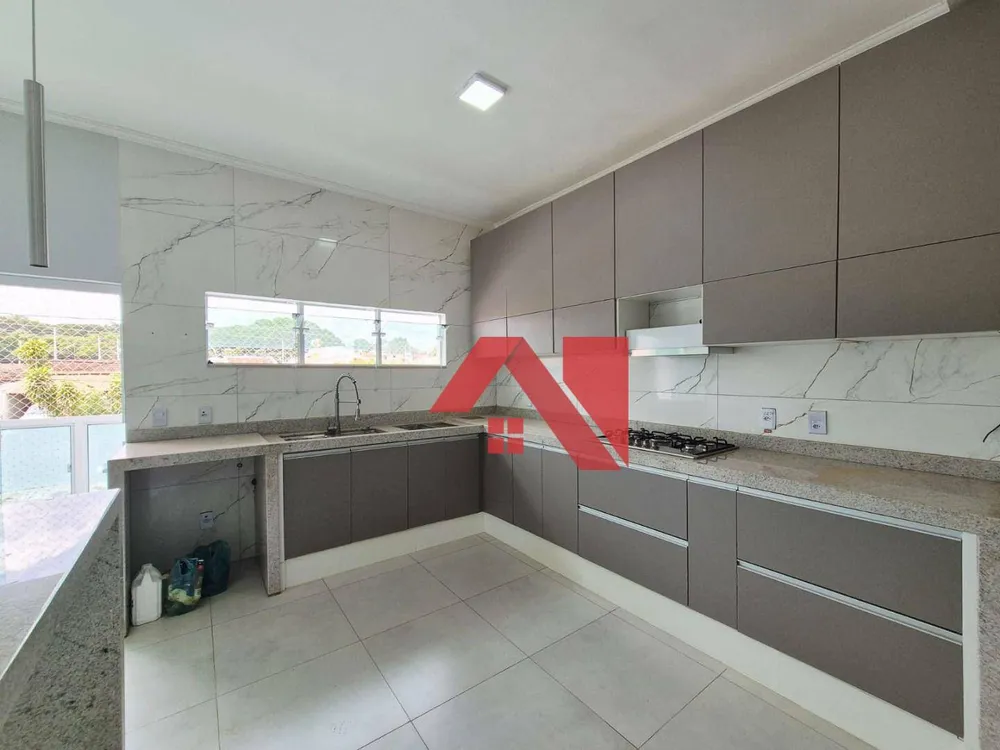 Casa, 3 quartos, 210 m² - Foto 4