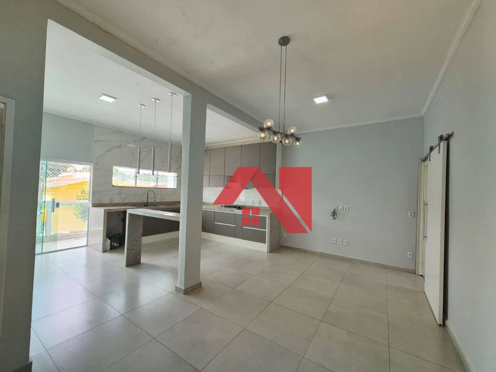 Casa, 3 quartos, 210 m² - Foto 3