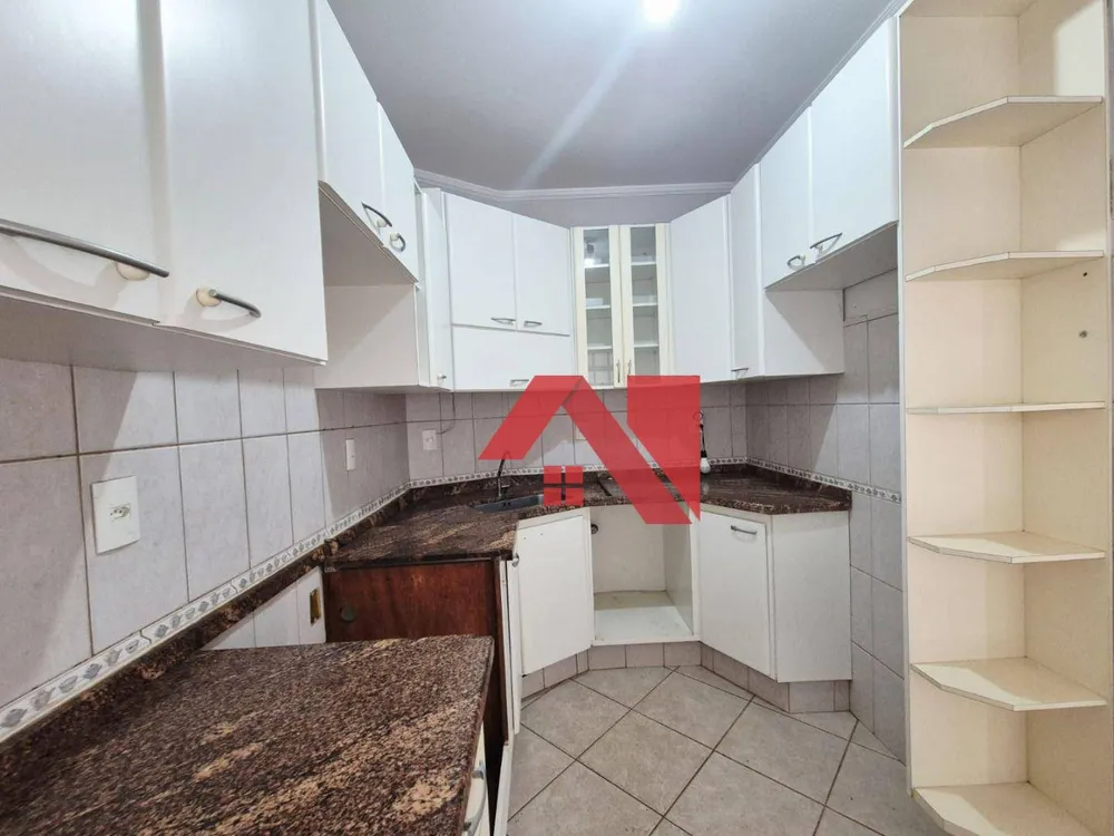 Casa, 3 quartos, 200 m² - Foto 11