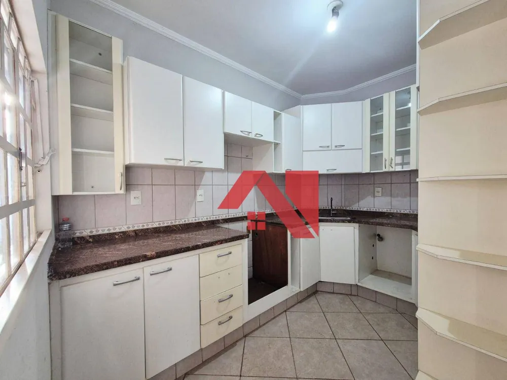 Casa, 3 quartos, 200 m² - Foto 10