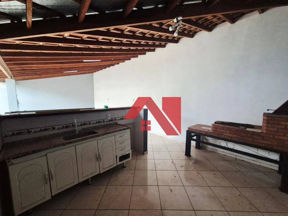 Casa, 3 quartos, 200 m² - Foto 13