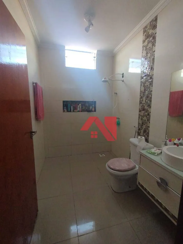 Casa, 5 quartos, 180 m² - Foto 2