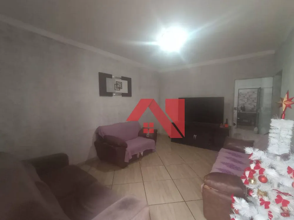 Casa, 3 quartos, 258 m² - Foto 2