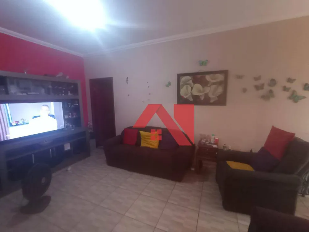 Casa, 3 quartos, 258 m² - Foto 8