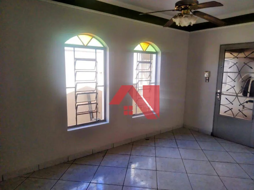 Casa, 3 quartos, 230 m² - Foto 2
