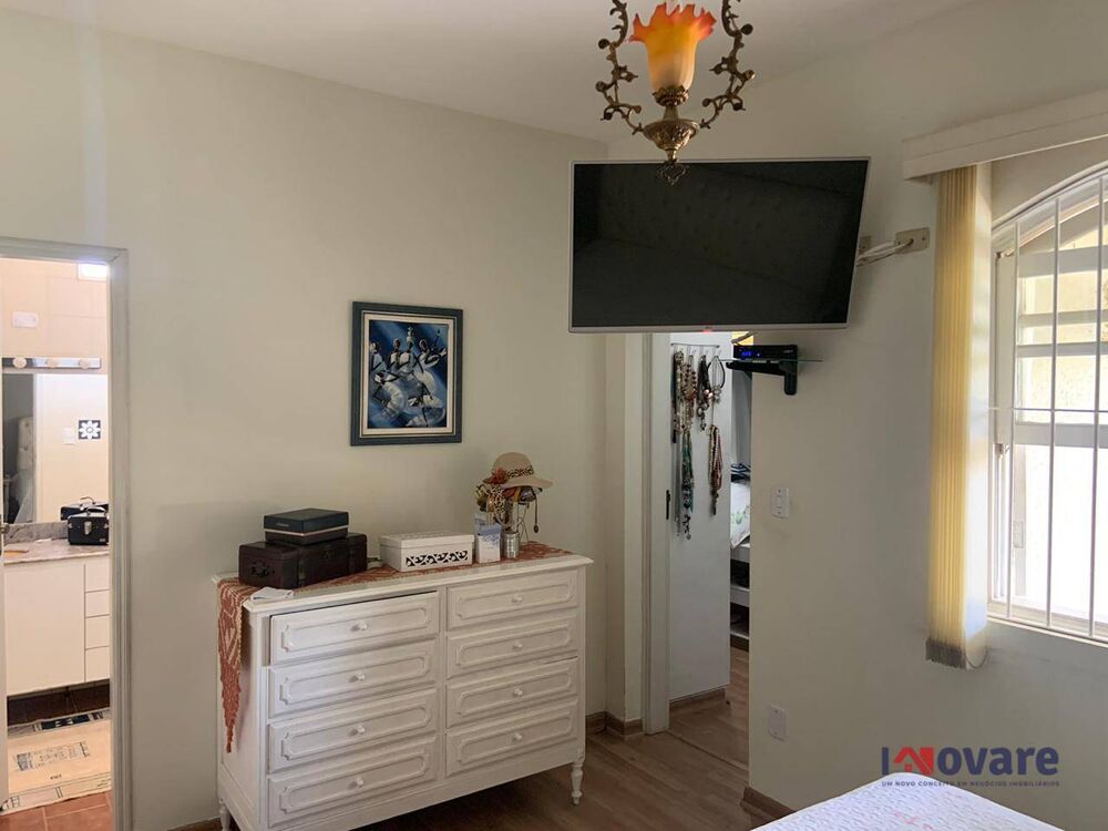 Casa, 3 quartos, 327 m² - Foto 8