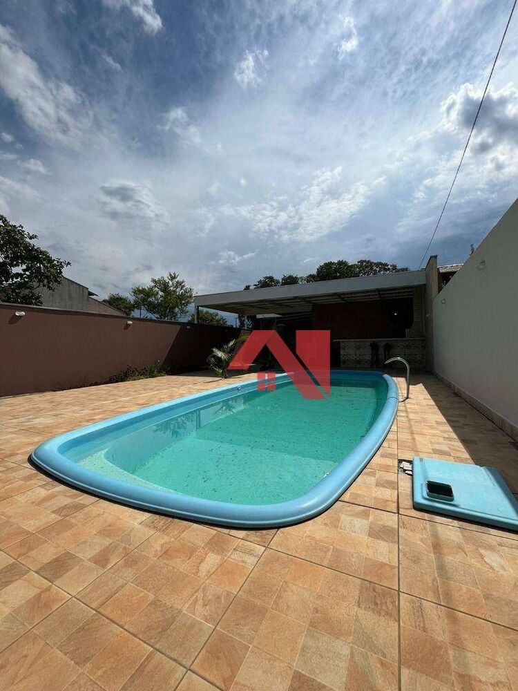 Casa, 4 quartos, 270 m² - Foto 1