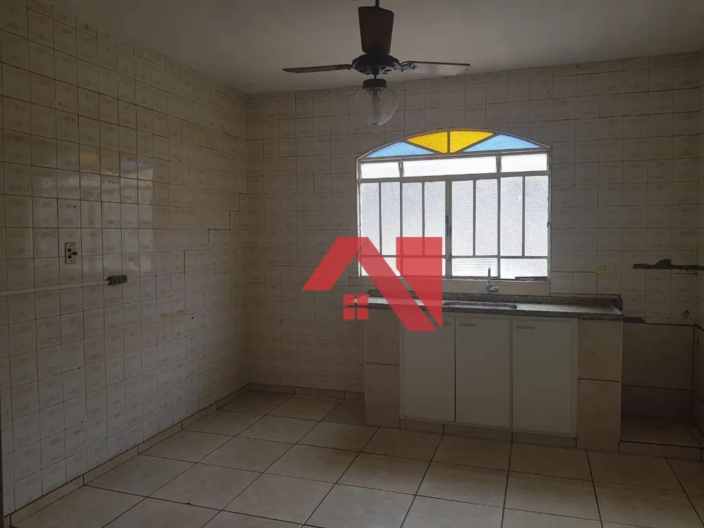 Casa, 3 quartos, 137 m² - Foto 1