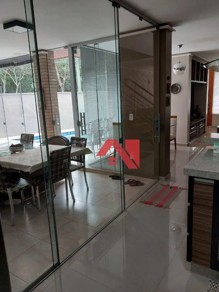 Sobrado, 3 quartos, 210 m² - Foto 1