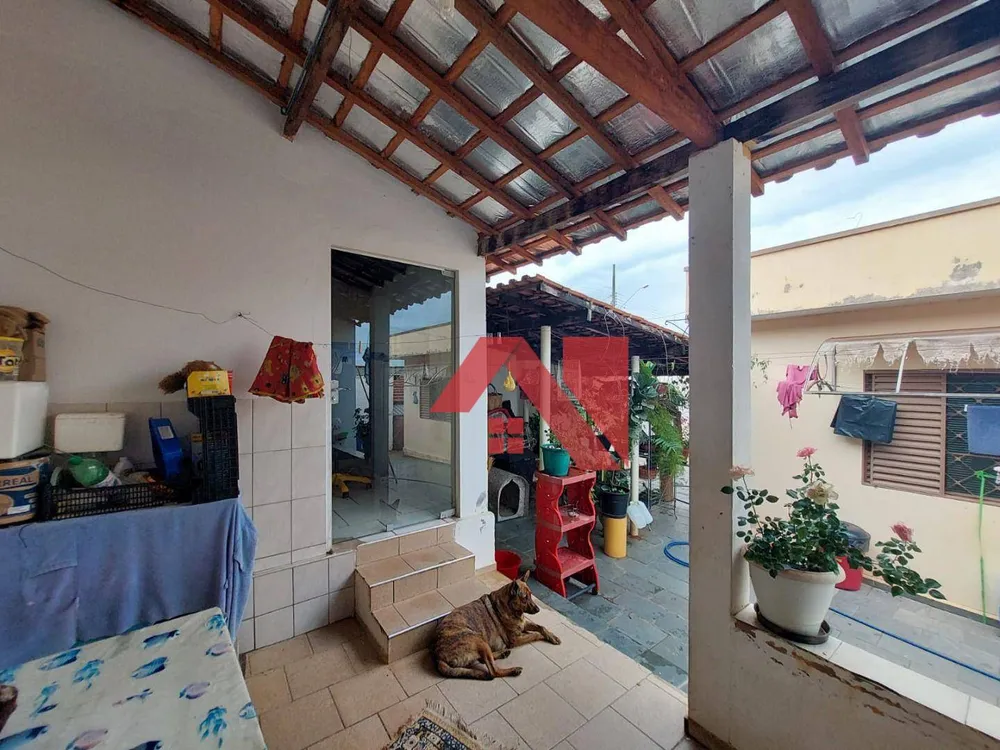Casa, 4 quartos, 153 m² - Foto 3