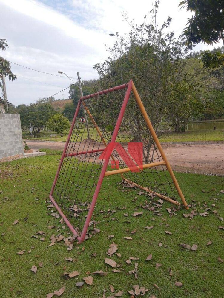 Chácara à venda com 3 quartos, 450m² - Foto 1