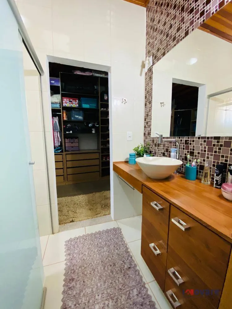 Chácara, 4 quartos, 2370 m² - Foto 7