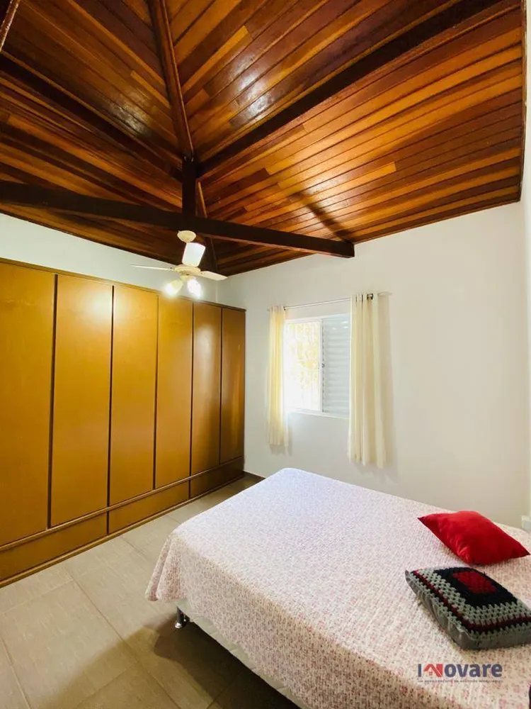 Chácara, 4 quartos, 2370 m² - Foto 2