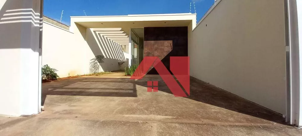 Casa à venda com 2 quartos, 56m² - Foto 1