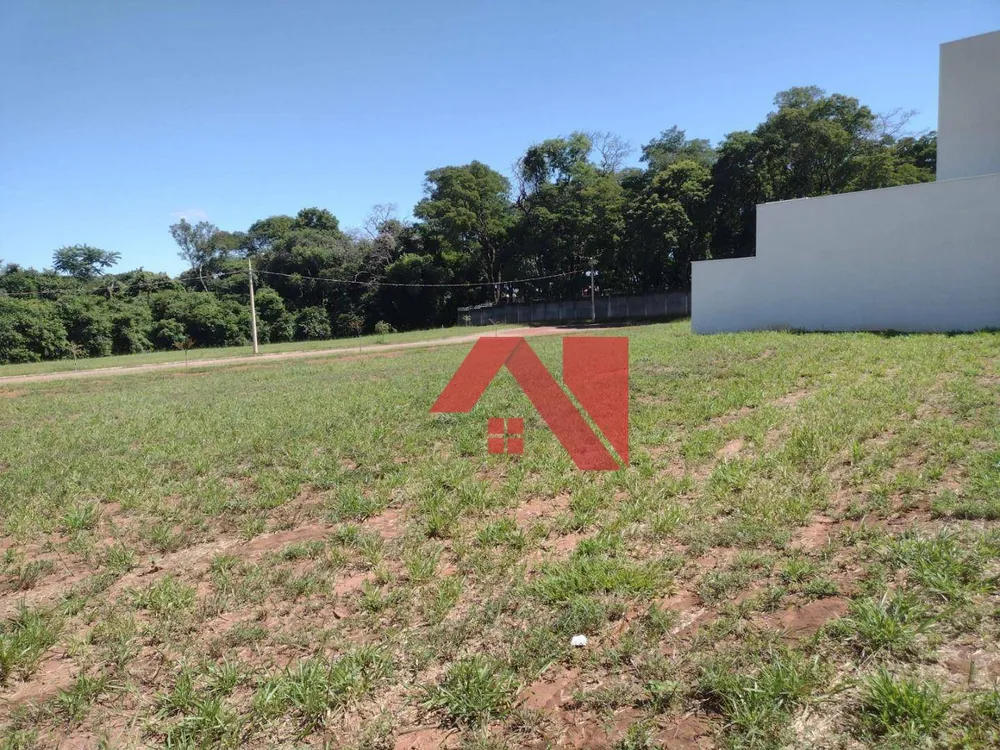 Loteamento e Condomínio, 300 m² - Foto 1
