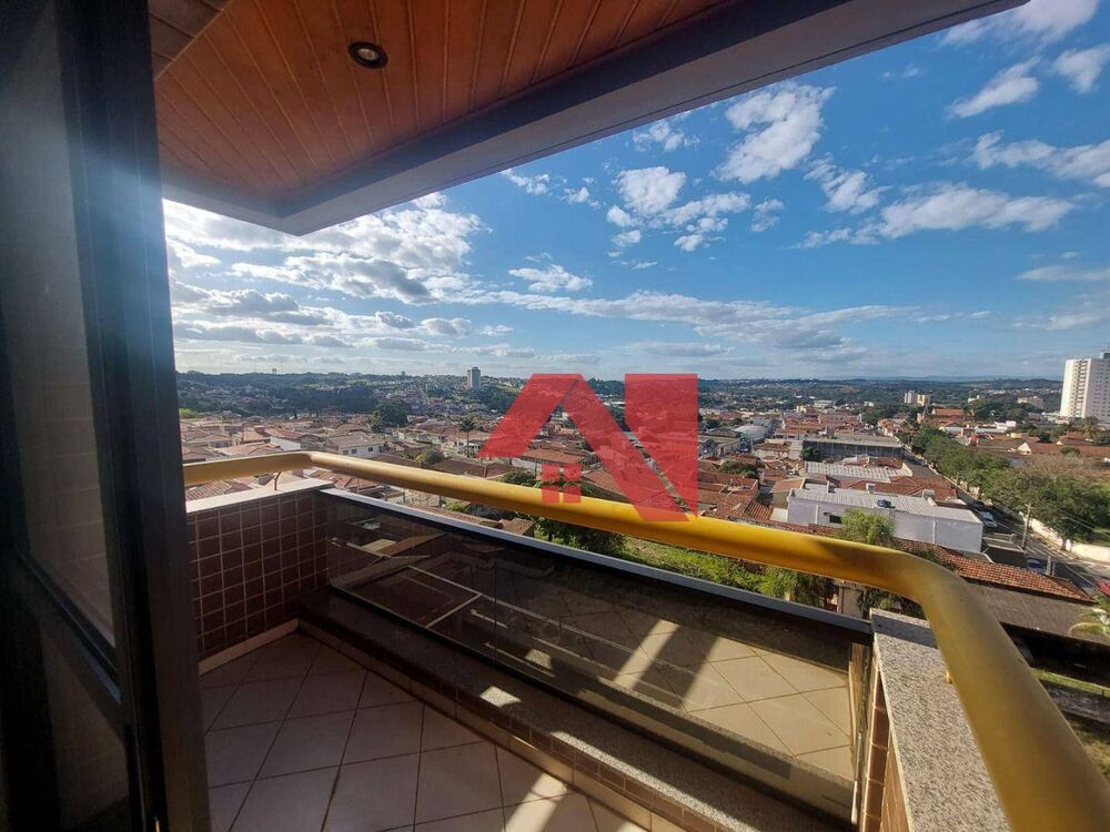 Apartamento para alugar com 3 quartos, 155m² - Foto 2