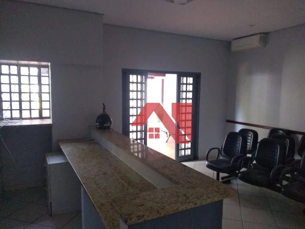 Sobrado, 6 quartos, 305 m² - Foto 1