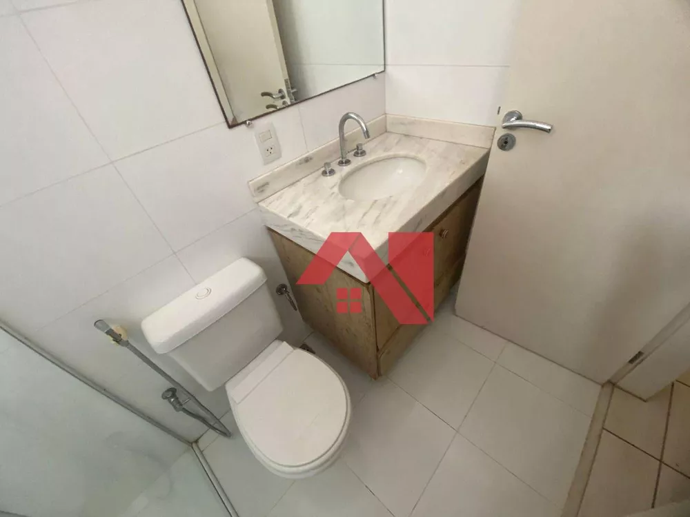 Sobrado à venda com 3 quartos, 200m² - Foto 3