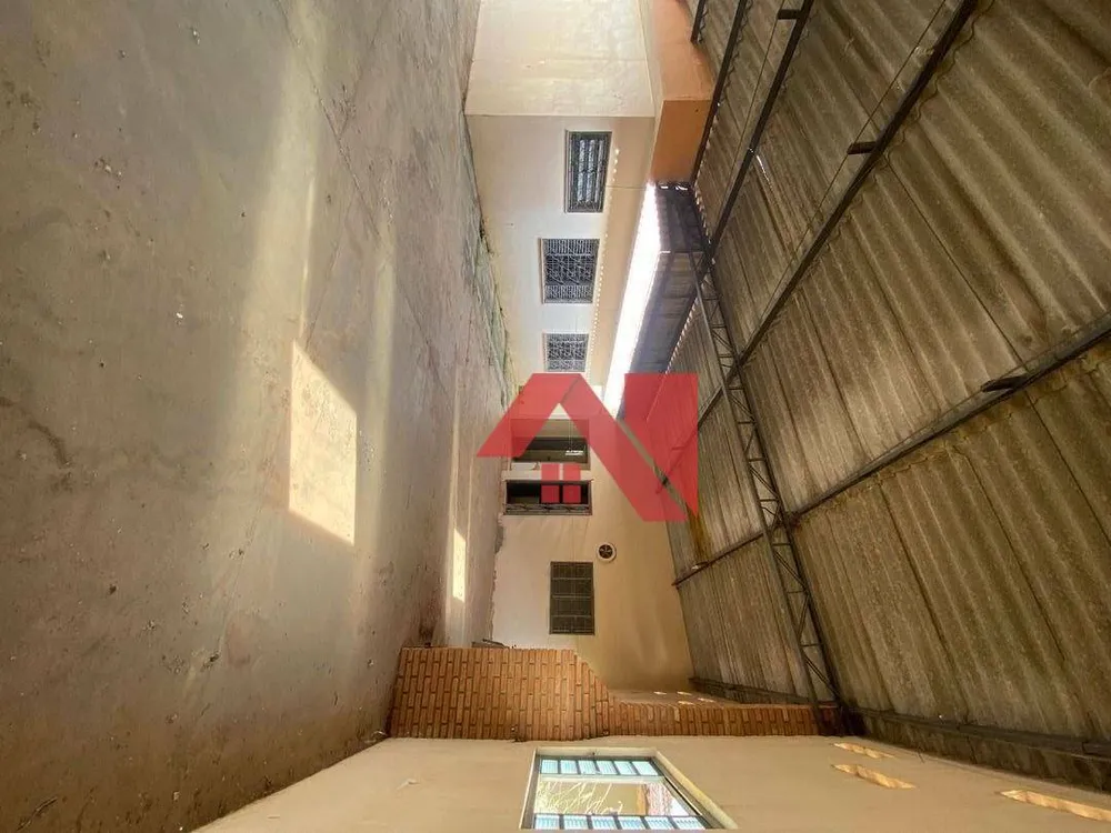 Casa, 3 quartos, 335 m² - Foto 1