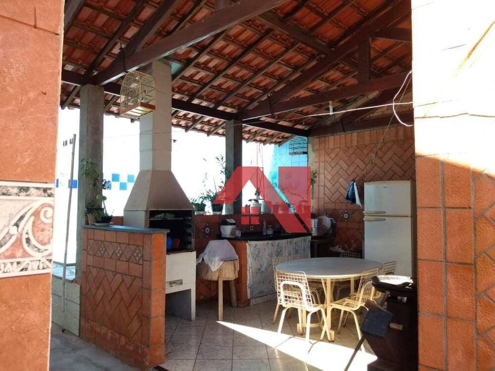 Casa, 3 quartos, 200 m² - Foto 2