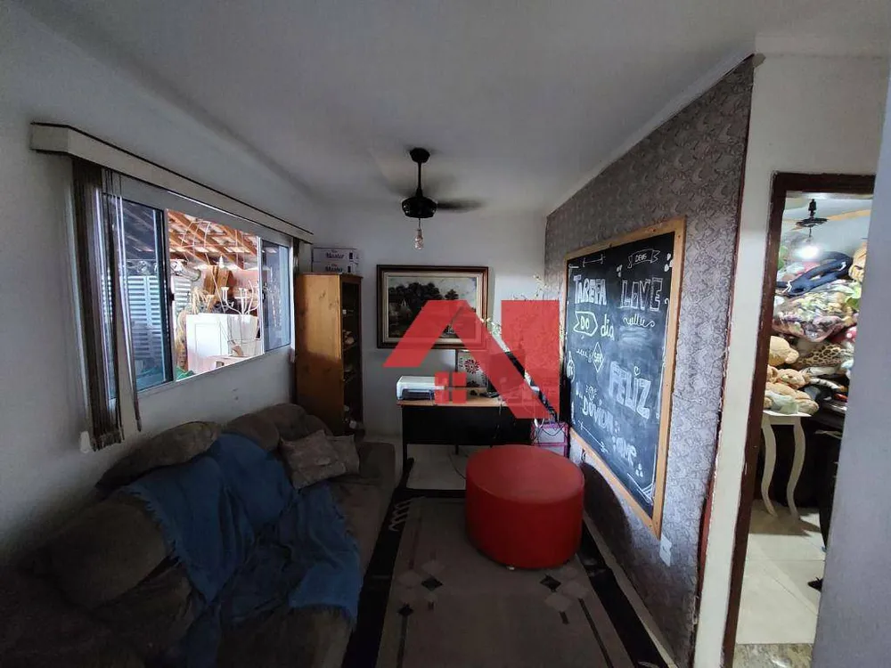 Casa, 3 quartos, 135 m² - Foto 2