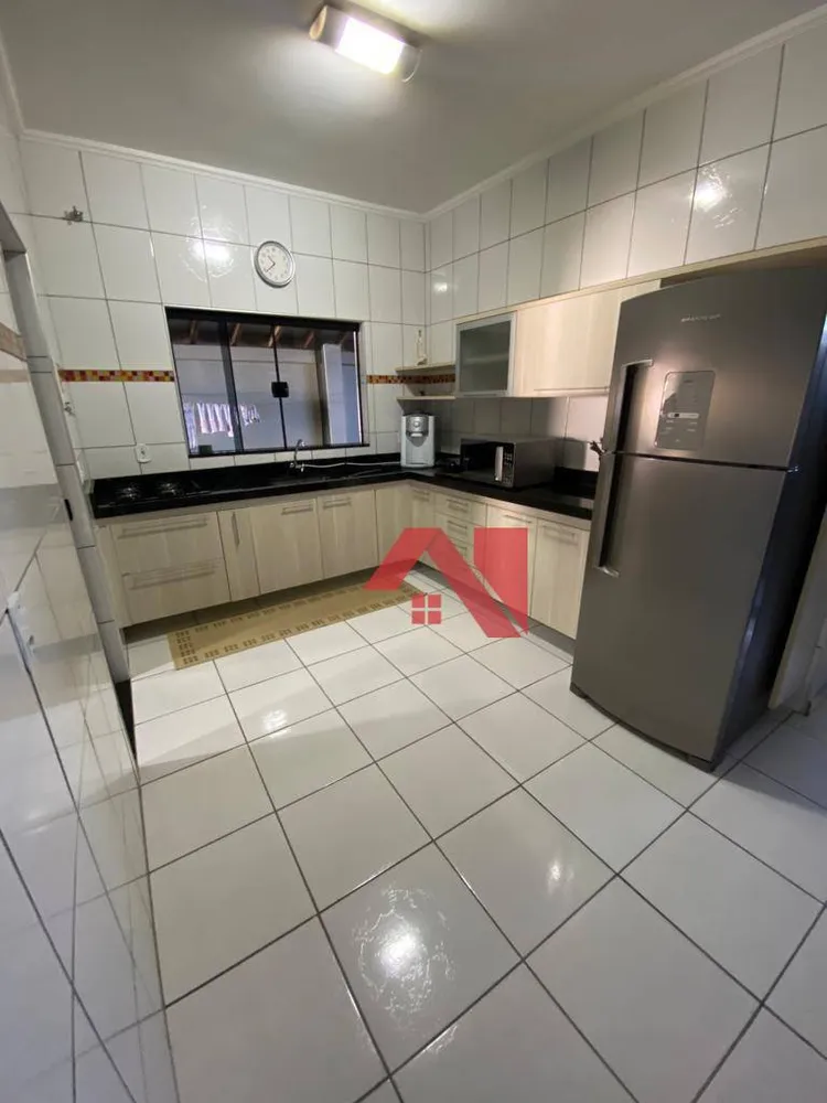 Casa, 2 quartos, 240 m² - Foto 10
